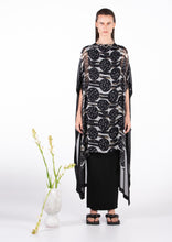 Load image into Gallery viewer, 014A.065CKS - SILK CRINKLE BOXY TUNIC
