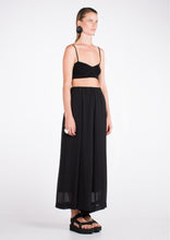 Load image into Gallery viewer, 061.011BLK - DOUBLE COULOTTE PANT
