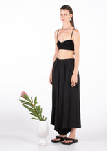 Load image into Gallery viewer, 082.080BLK - LINEN ASYMM CULOTTE
